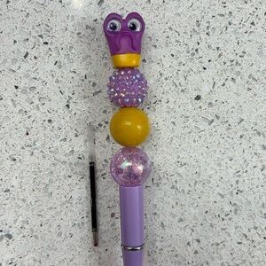 Ultra Rare Gurgle Doorables Pen with ink refill​
